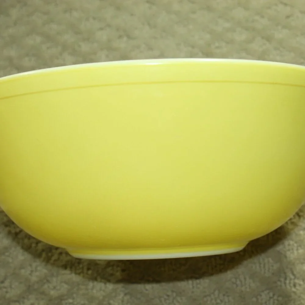Pyrex vintage pastel